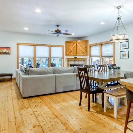 Вілла Oak Street Retreat Сістерс Екстер'єр фото