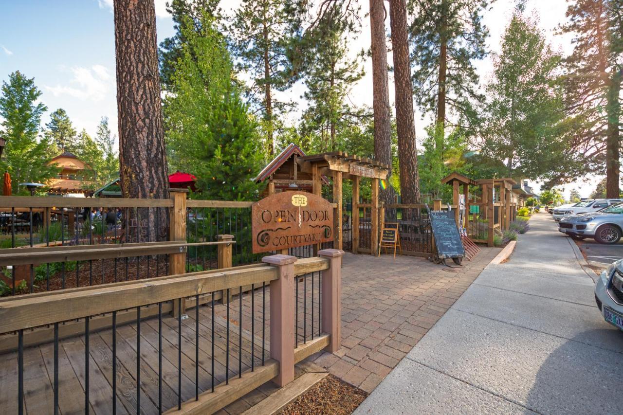 Вілла Oak Street Retreat Сістерс Екстер'єр фото